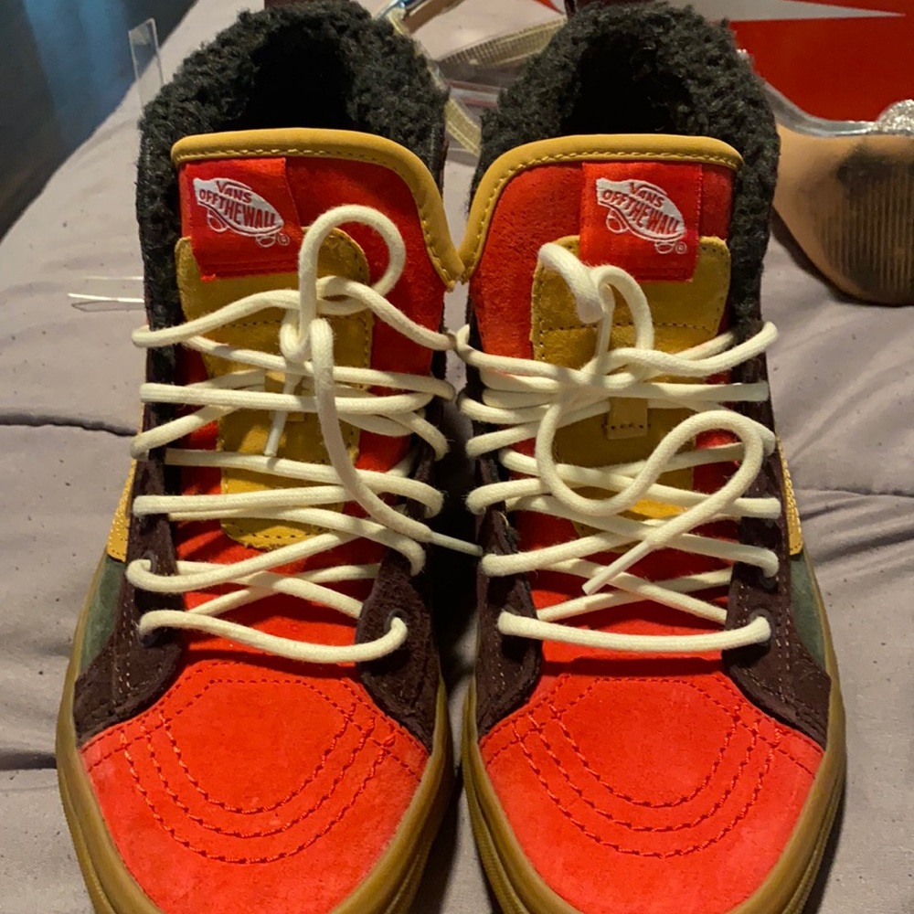 Shoes only worn once, high tops